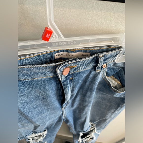 Asos distressed mom jeans - Picture 3 of 3